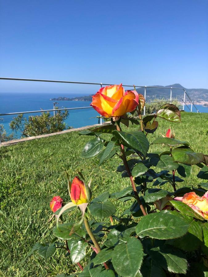 Rosso Su Portofino Apartment Chiavari Bagian luar foto